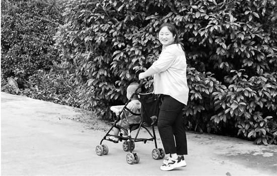 8年前在杭州因玻璃幕墻墜落而截肢的女孩，當(dāng)媽媽了！(圖3)